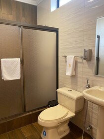 Hostal California Inn