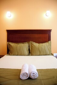 Hostal California Inn