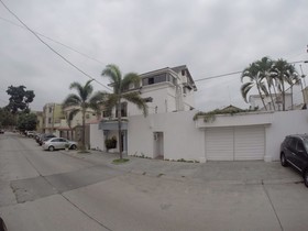 Orilla del Río Boutique