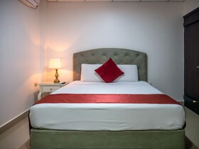 The Royalty Inn