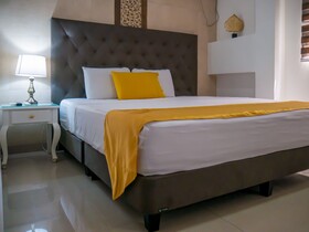 The Royalty Inn