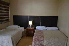 Urdesa Suites Hotel