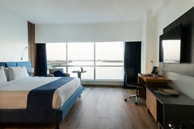 Wyndham Guayaquil Puerto Santa Ana