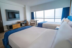 Wyndham Guayaquil Puerto Santa Ana