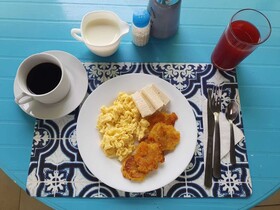 Reef Hostel Manta