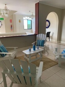 Reef Hostel Manta