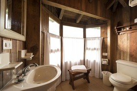 Sachatamia Lodge
