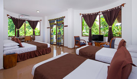 Casa Natura Galapagos  Hotel & Lodge