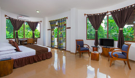 Casa Natura Galapagos  Hotel & Lodge