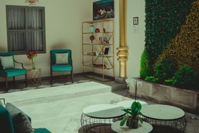 Adamas House Hotel