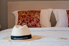 Adamas House Hotel