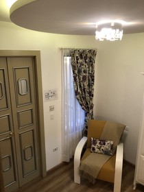 Adamas House Hotel