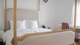 Adamas House Hotel