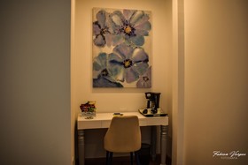 Adamas House Hotel