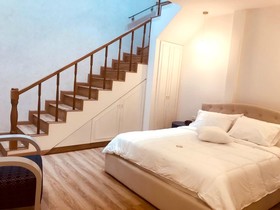Adamas House Hotel