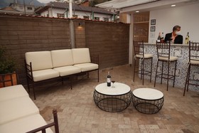 Adamas House Hotel