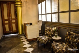 Adamas House Hotel
