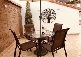 Adamas House Hotel