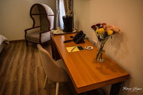 Adamas House Hotel