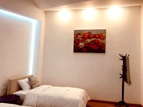 Adamas House Hotel