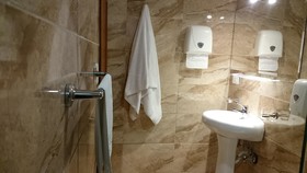 Art Plus Hotel