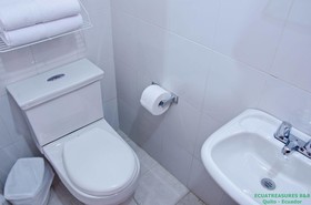 Ecuatreasures B&B