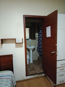 Hostal Urban Inn - Hostel