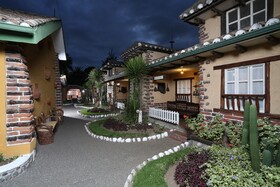 Hosteria Rumipamba de Las Rosas