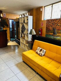 Hotel Estrellita Inn