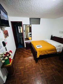 Hotel Estrellita Inn