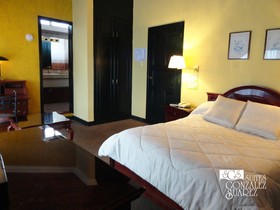 Hotel Suites Gonzalez Suarez