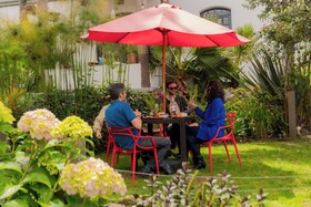 La Banksia Hotel