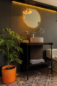 La Banksia Hotel