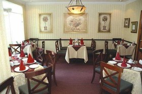 La Colina Suites