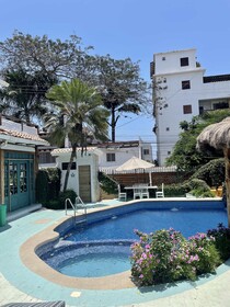 Hosteria Punta Blanca