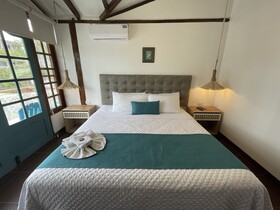 Hosteria Punta Blanca