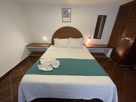 Hosteria Punta Blanca