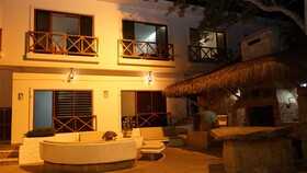 Hosteria Punta Blanca