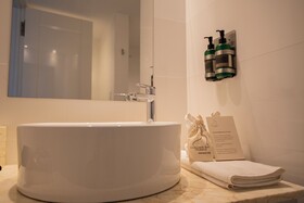 Golden Bay Hotel & Spa