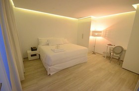 Golden Bay Hotel & Spa