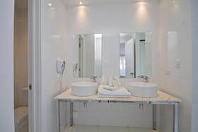 Golden Bay Hotel & Spa