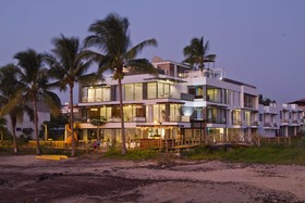 Golden Bay Hotel & Spa