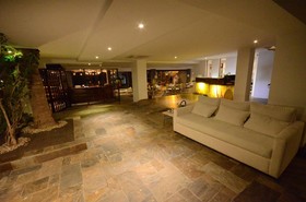 Golden Bay Hotel & Spa