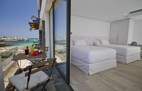 Golden Bay Hotel & Spa