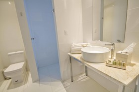 Golden Bay Hotel & Spa