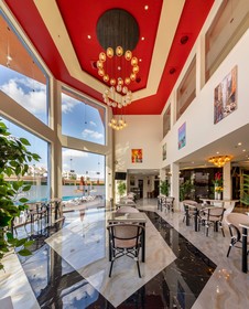Royal Day Plaza Hotel