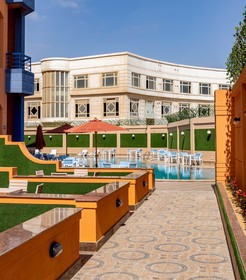 Royal Day Plaza Hotel