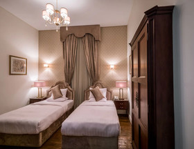 1920s Boutique Hotel And Restaurants