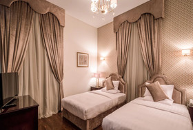 1920s Boutique Hotel And Restaurants