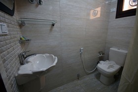 Amin Hotel